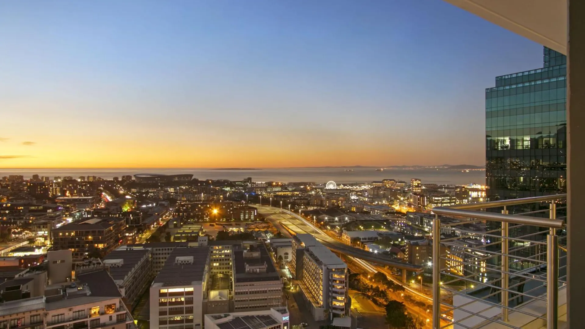 16 On Bree - Unit 2810 Apartment Cape Town 0*,  South Africa