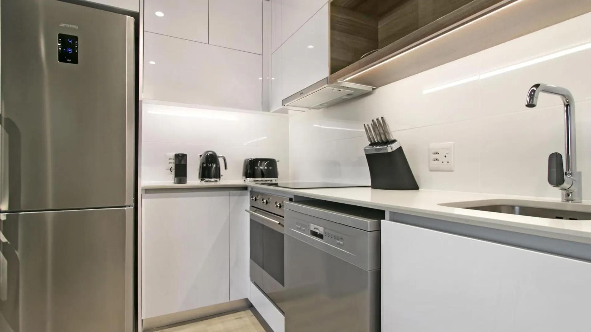 16 On Bree - Unit 2810 Apartment Cape Town South Africa