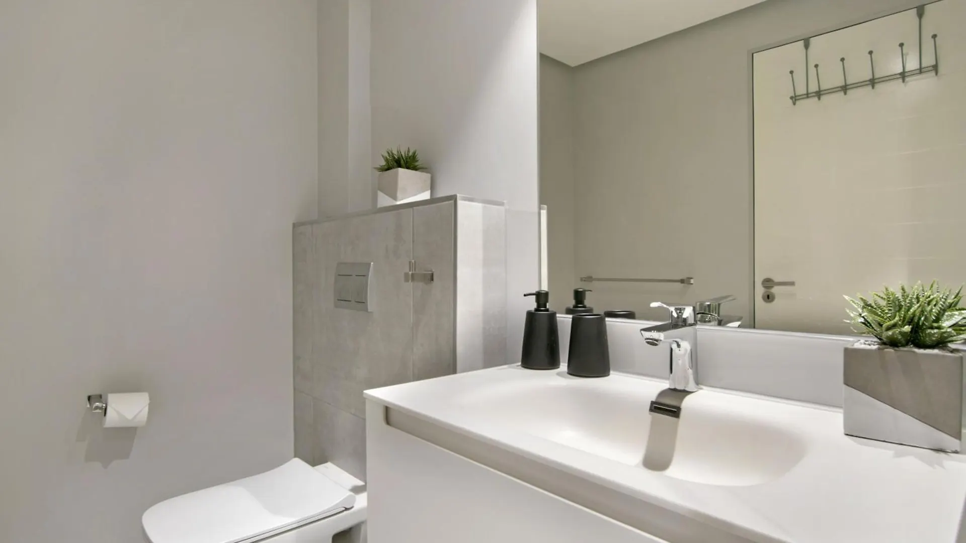 16 On Bree - Unit 2810 Apartment Cape Town