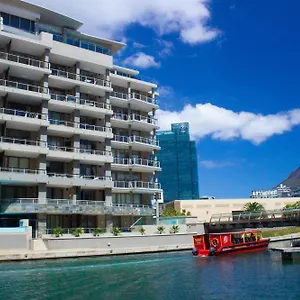 Canal Quays 606 On V&a Waterfront Canals Apartment